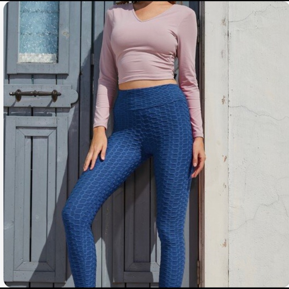 Textured Leggings w/Elastic Waist